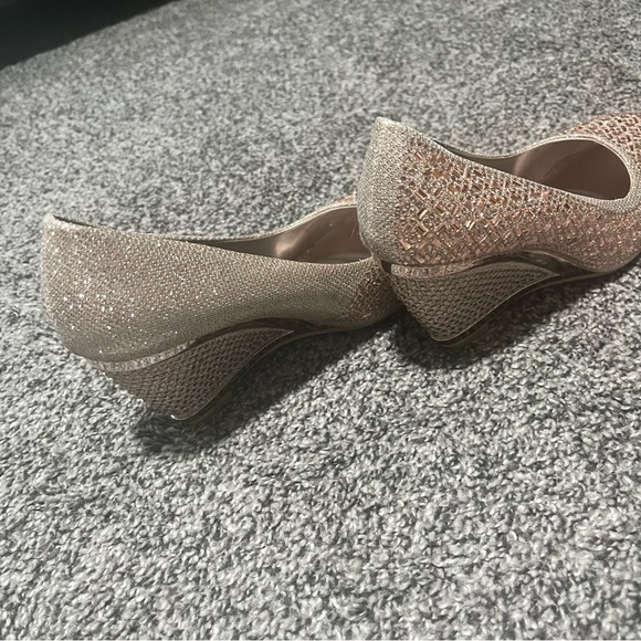 Rose gold heels size 8 - Picture 9 of 9